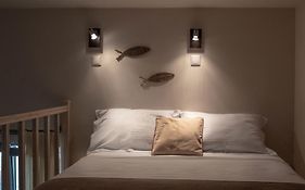 Oinoni'S Home - Achilles Studio